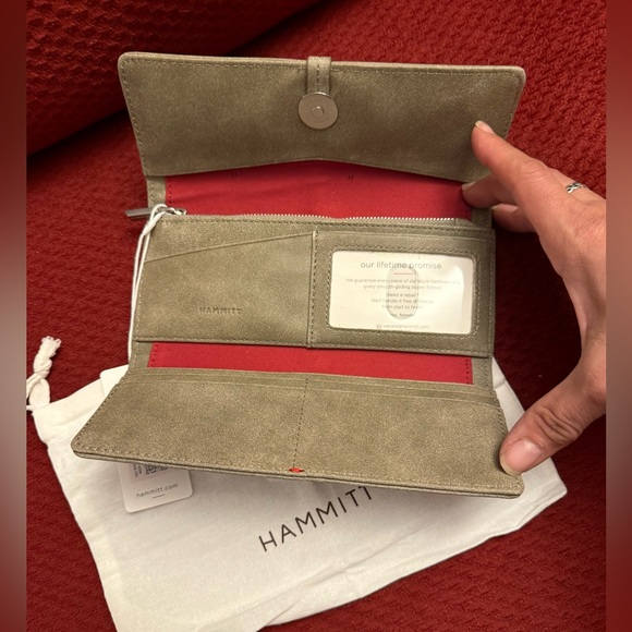 Hammitt Benjamin Wallet Slim in Pewter - Picture 5 of 6